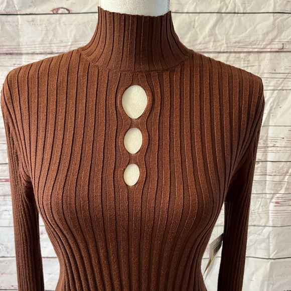 NWT Sugar Moon M Medium Womens Downtown Brown FG Ribs Sweater - Picture 2 of 6